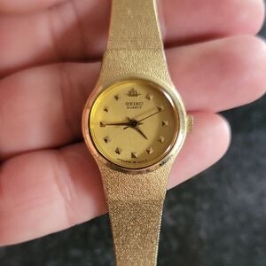 Seiko Gold-Tone Quartz Timepiece